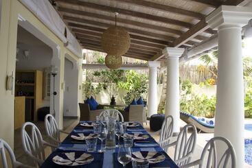 شقق خاصة سياحية Villa Nilaya