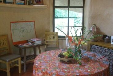 هتل Chiang Dao Roundhouses