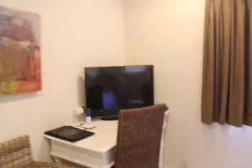 Hotel Scallywags Beach Club