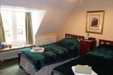 بنسيون Whitchester Christian Centre