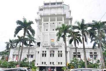 Emilia Hotel By Amazing