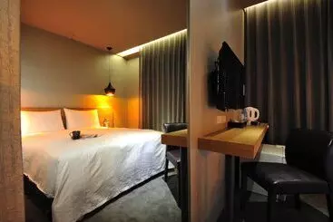 هتل Forward Suites Ii
