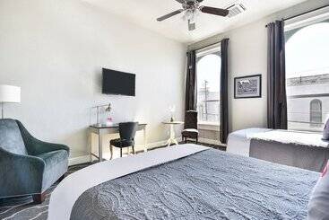 Отель The Dilworth Inn