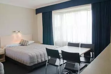 モーテル Baybrook Motor Inn