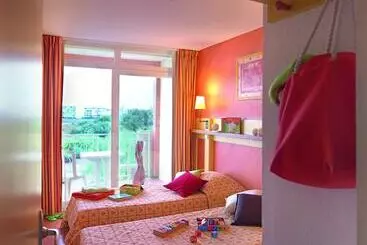 ホテル Sowell Family Le Grau Du Roi