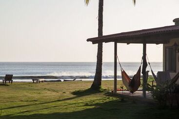 ユースホステル Beach Break Hotel & Surf Camp De Playa Venao