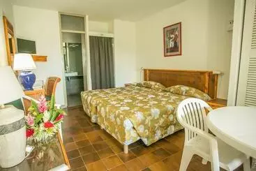 هتل آپارتمان Village Soleil