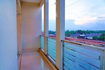 Fabhotel Kanchan Plaza