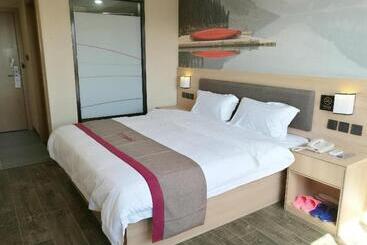 Otel Thank Inn Plus  Shanghai Jinshan District Jin