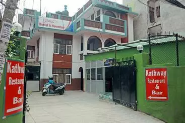 تختخواب و صبحانه Kathway Hostel & Homestay