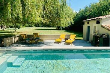 Bed and Breakfast Mas Des Muses