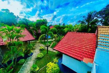 Grand Breeze Garden Hotel Airport