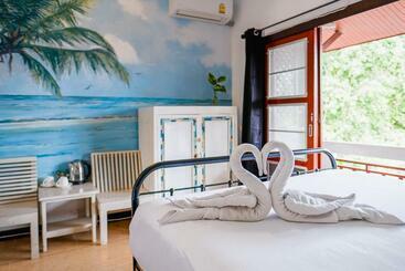 Отель Hydronauts Diving Resort Koh Tao