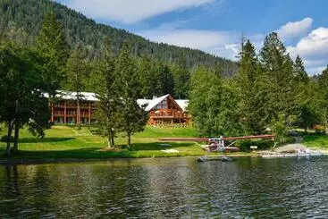 Lomakeskus Tyax Lodge & Heliskiing