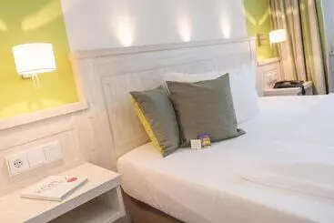 酒店 Landgut Stemmen