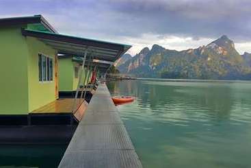 منتجع Smiley Lakehouse