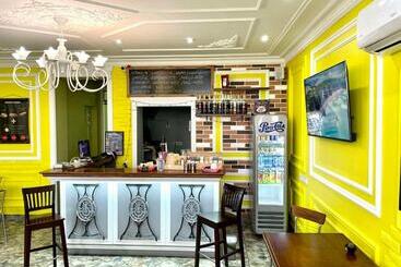 ユースホステル хостел птица