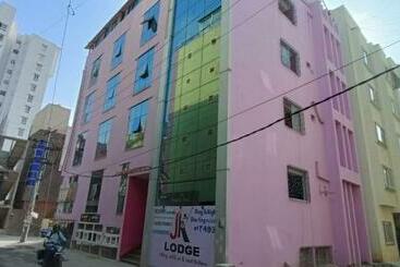 Hotel Jk Lodge
