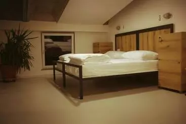 Garage Hostel