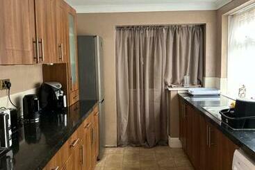 פנסיון Village Rooms