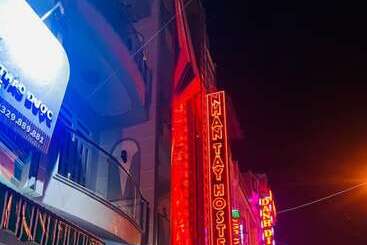 هتل Nhan Tay Hostel