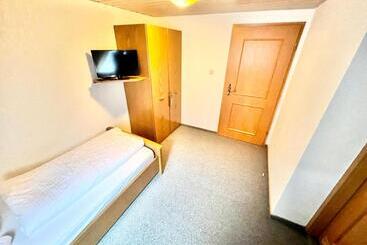 بنسيون Gepflegtes Gästehaus Steinweg