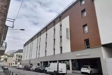 هتل آپارتمان Odalys City Rennes Lorgeril