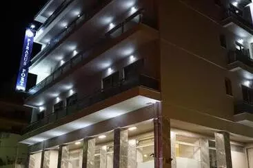 Hotel Piraeus Port