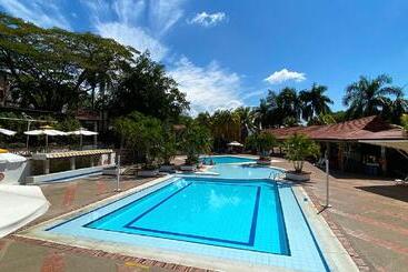 On Vacation Girardot Resort