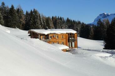 Herberge Ferienhaus Acla