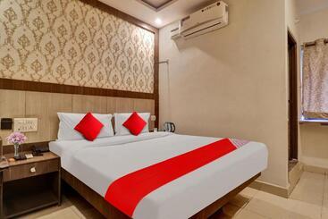 Flagship Hotel Rainbow Lavish