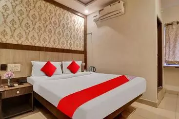 Flagship Hotel Rainbow Lavish