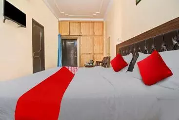 Flagship Hotel Elite Inn