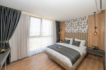 בית מלון כפרי Heaven Inn Airport