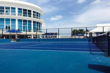 Aparthotel 11th   Seven Heaven Miami  Unforgettable Ocean Front  Free Parking