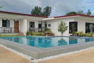 La Casa Dania Backpackers Hostel