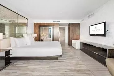 アパートホテル Private Residence At W South Beach  811