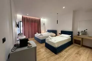 هتل Suites Kozi