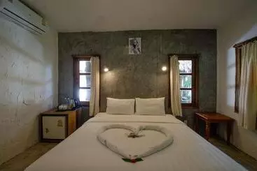 Отель Aonang Guest Home