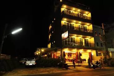 فندق Choophorn House Sha