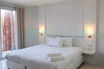 Szálloda Good Night Chaam Minitel