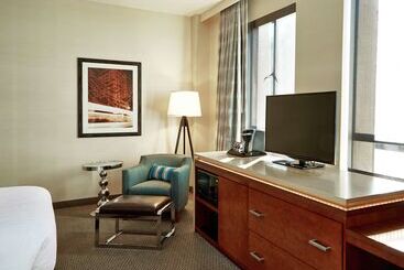 Отель Hilton Garden Inn Phoenix Downtown