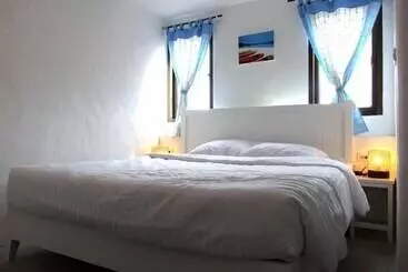 Hotel The White