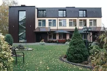 Pensió Svečių Namai žara