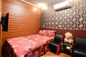 پانسیون Full House B&b