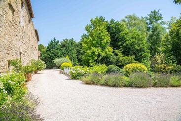 Pensionat Domaine De Blanche Fleur