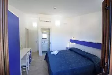 هتل آپارتمان Podere San Luigi Residence
