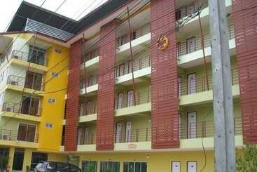 酒店 Baan Jantra Place