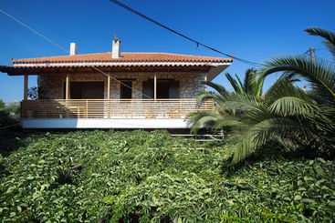 Case con Giardino Ikia Luxury Homes Eco