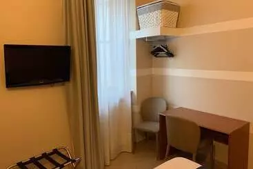 هتل Albergo Ristorante Del Cacciatore